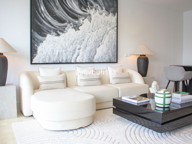 Apartamento con 2 Dormitorios  en Marbella