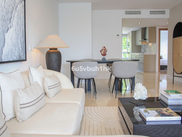 Apartamento con 2 Dormitorios  en Marbella