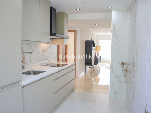 Apartamento con 2 Dormitorios  en Marbella