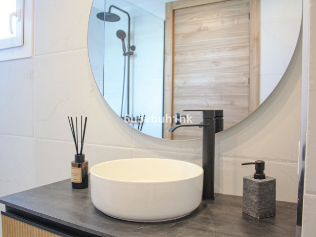 Apartamento con 2 Dormitorios  en Marbella