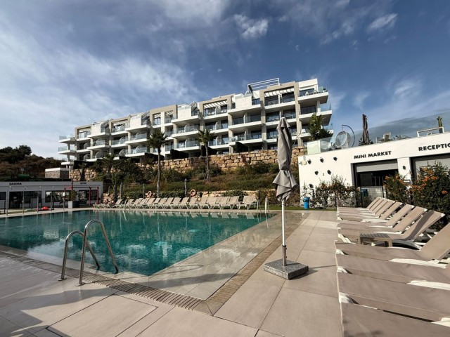Apartamento con 4 Dormitorios  en Mijas Costa