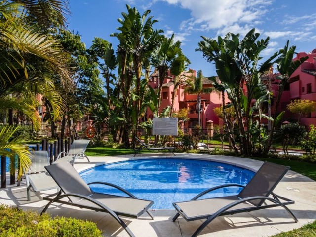 4 Bedrooms Apartment in Estepona