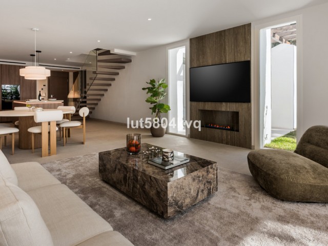 4 Bedrooms Villa in The Golden Mile