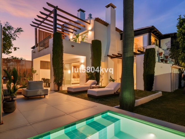 4 Bedrooms Villa in The Golden Mile