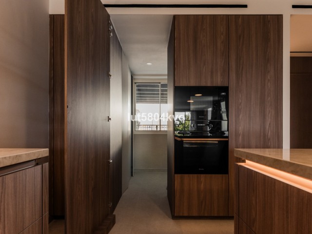 4 Bedrooms Villa in The Golden Mile