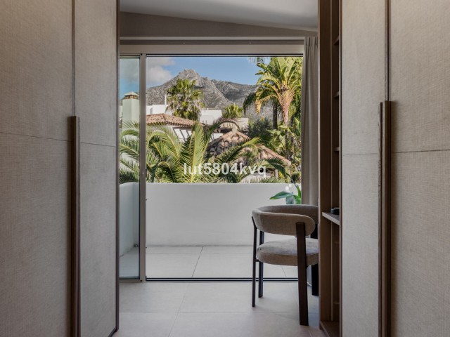 4 Bedrooms Villa in The Golden Mile