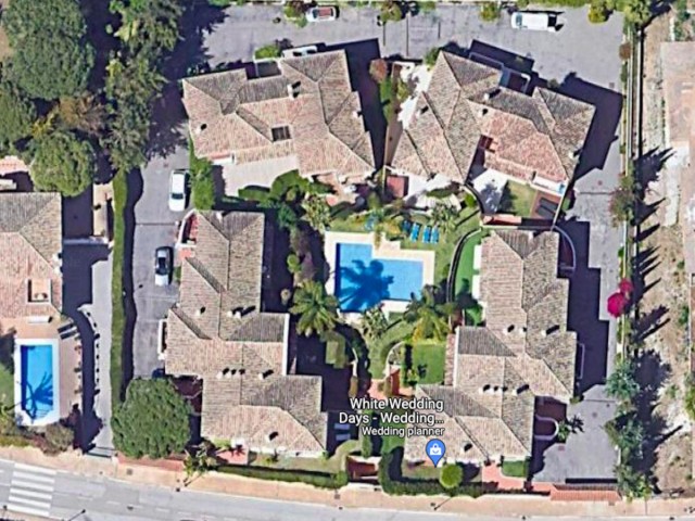 3 Bedrooms Villa in Elviria