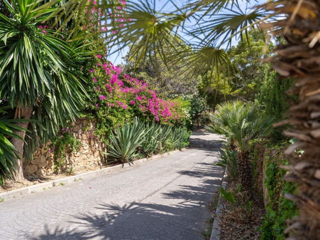 4 Bedrooms Villa in Sotogrande