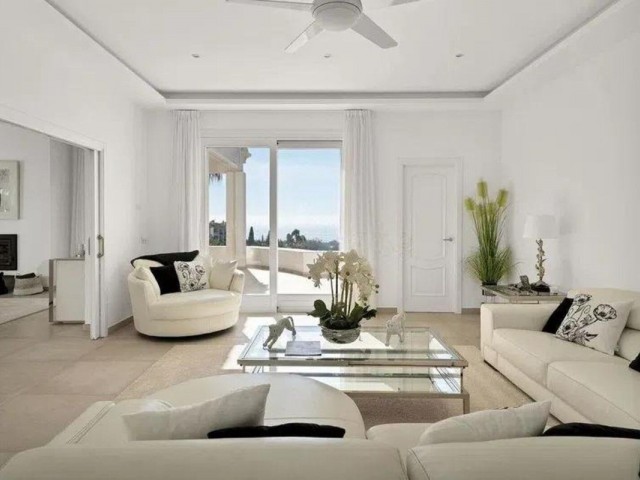 8 Bedrooms Villa in Hacienda Las Chapas