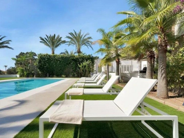 8 Bedrooms Villa in Hacienda Las Chapas