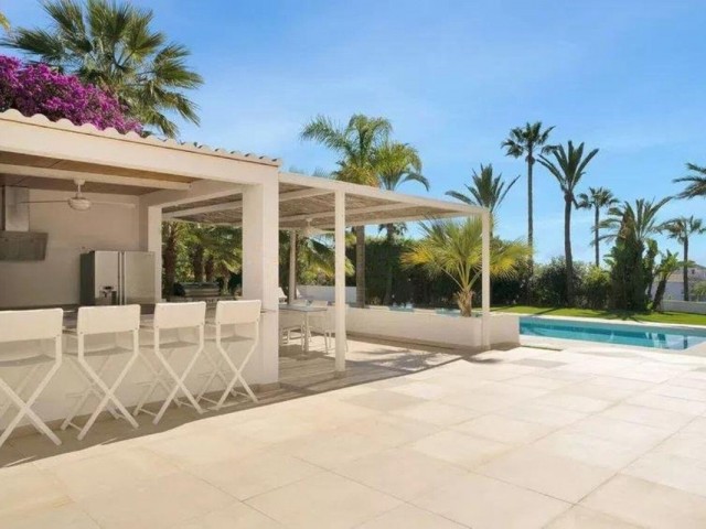 8 Bedrooms Villa in Hacienda Las Chapas