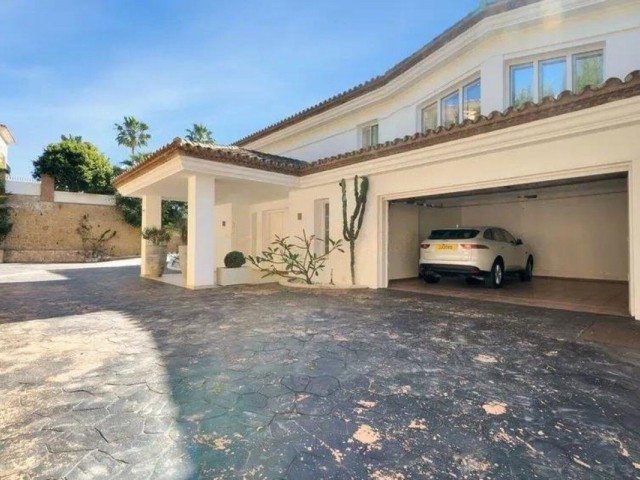 8 Bedrooms Villa in Hacienda Las Chapas