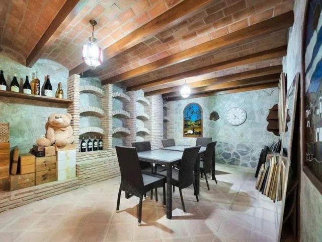 8 Bedrooms Villa in Hacienda Las Chapas