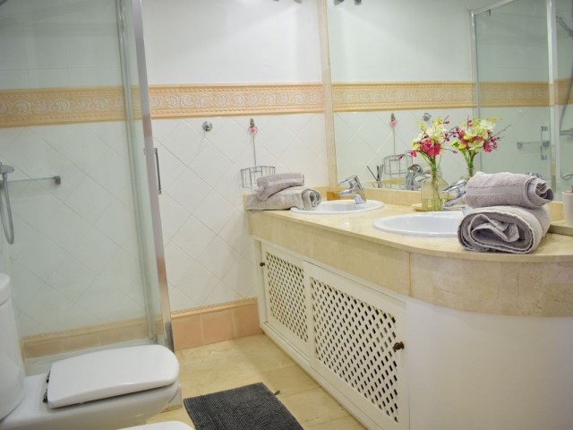 2 Slaapkamer Appartement in Elviria