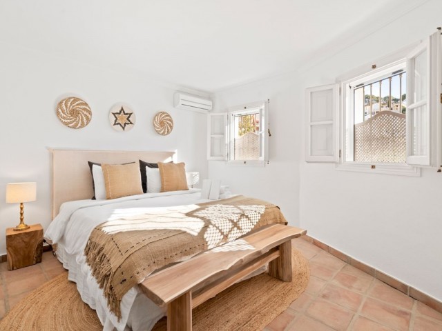 Adosado con 2 Dormitorios  en La Heredia