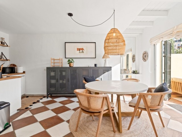 Adosado con 2 Dormitorios  en La Heredia