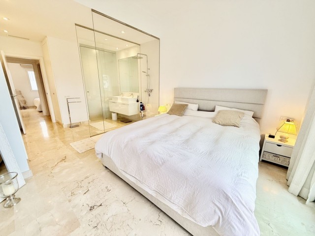 3 Bedrooms Apartment in Benahavís