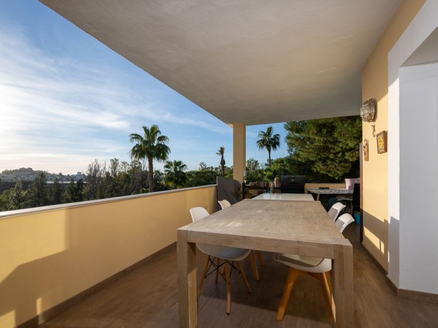 3 Bedrooms Apartment in Benahavís