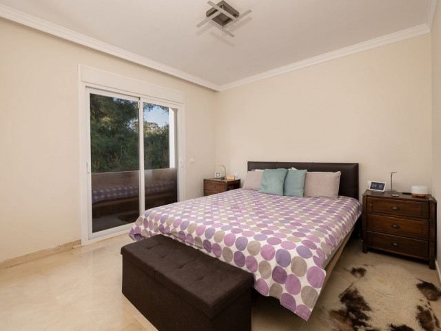 3 Bedrooms Apartment in Benahavís