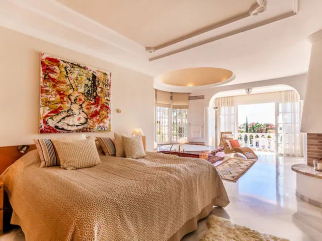 5 Schlafzimmer Villa in Nueva Andalucía