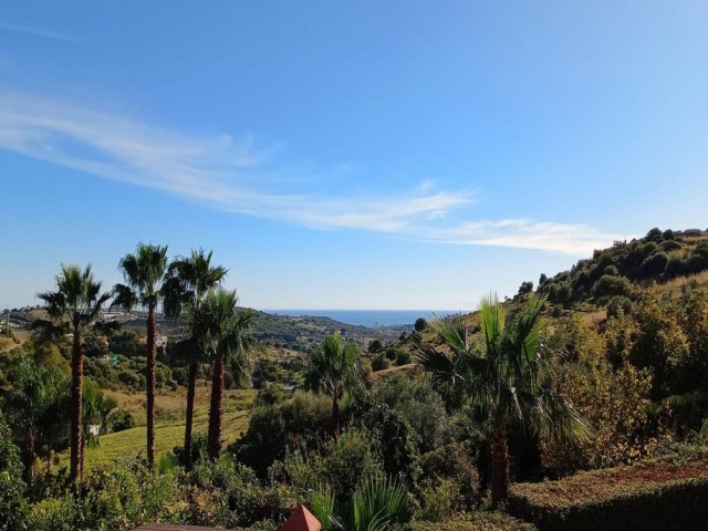 4 Makuuhuoneen Huvila Estepona