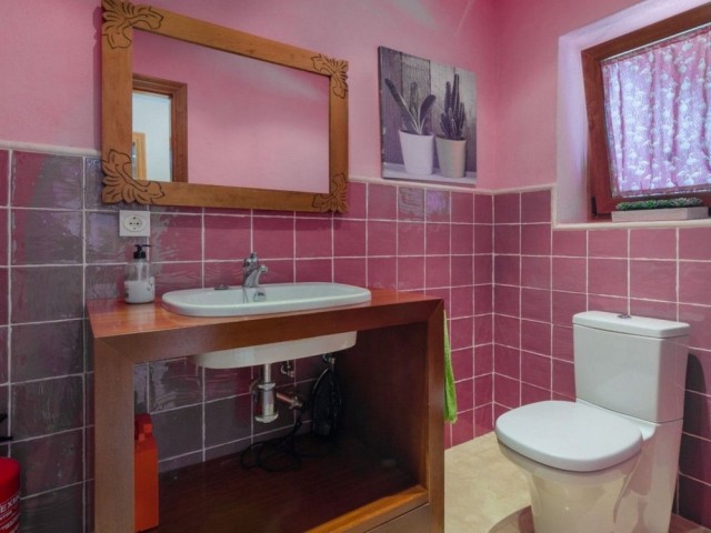 4 Makuuhuoneen Huvila Estepona