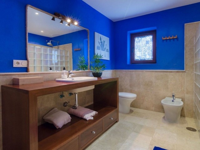 4 Makuuhuoneen Huvila Estepona