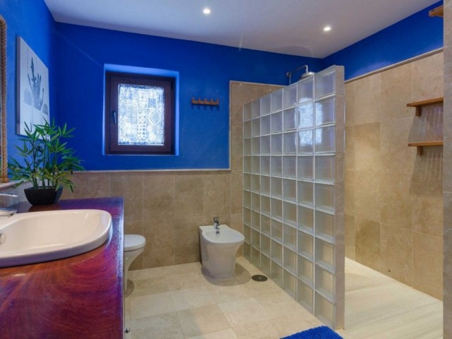 4 Makuuhuoneen Huvila Estepona