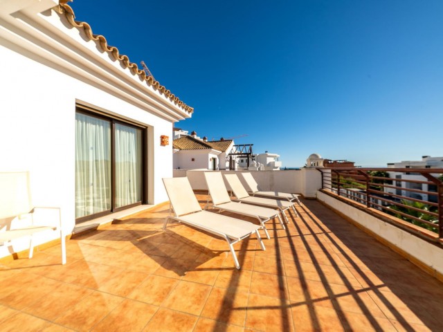 Penthouse in Casares Playa