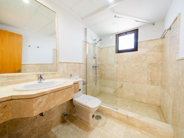 Penthouse in Casares Playa