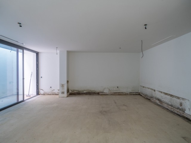 3 Bedrooms Villa in Estepona