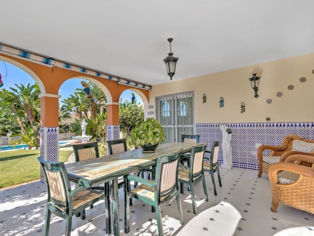 4 Bedrooms Villa in Mijas