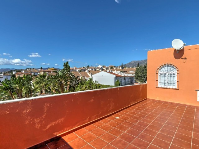 4 Bedrooms Villa in Mijas