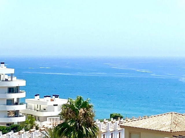 Adosado con 2 Dormitorios  en Mijas Costa