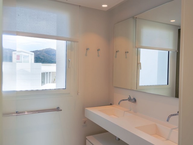 Appartement avec 3 Chambres  à Ojén