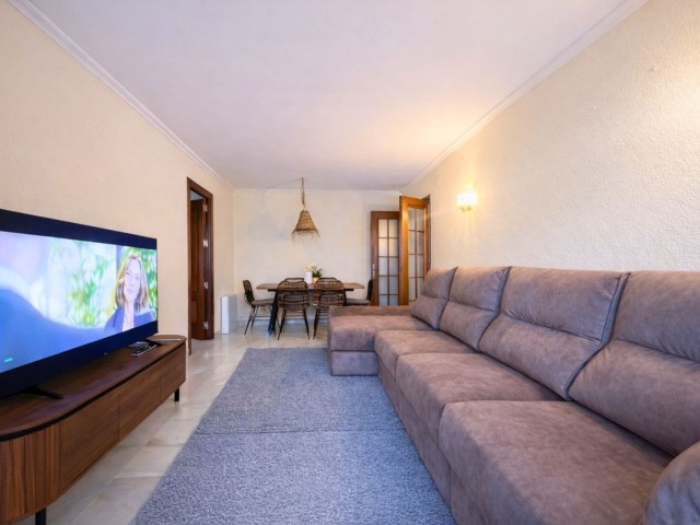 Apartamento con 2 Dormitorios  en Marbella