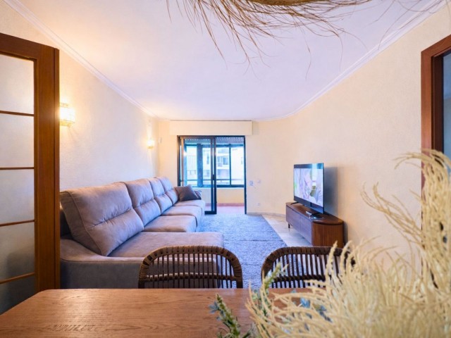 Apartamento con 2 Dormitorios  en Marbella