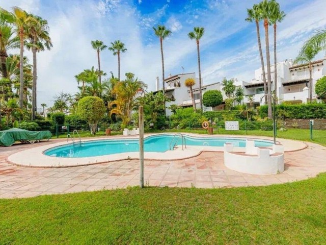 4 Bedrooms Townhouse in Costalita