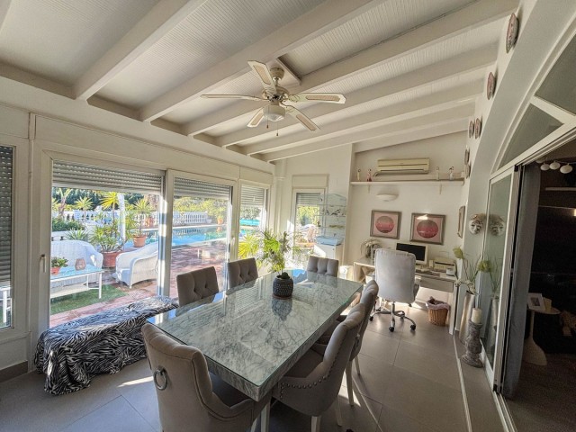 3 Bedrooms Villa in Estepona