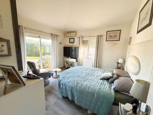 3 Bedrooms Villa in Estepona