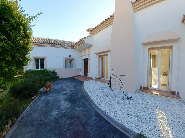 4 Bedrooms Villa in Sierra Blanca