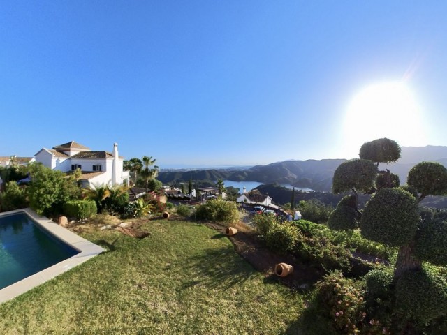 4 Bedrooms Villa in Sierra Blanca