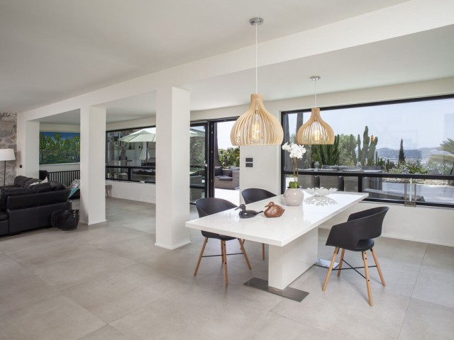 4 Sovrums Villa i Sierrezuela