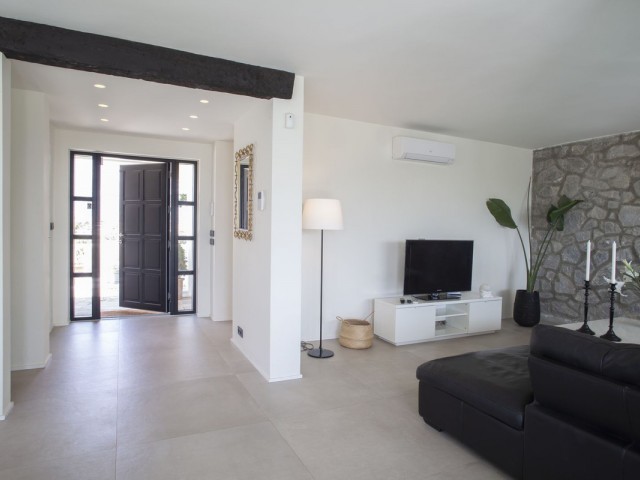 4 Sovrums Villa i Sierrezuela