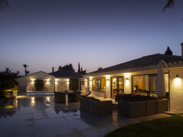 4 Makuuhuoneen Huvila Sierrezuela