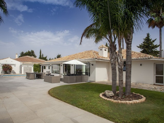 4 Makuuhuoneen Huvila Sierrezuela