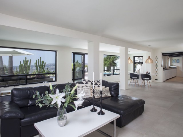 4 Makuuhuoneen Huvila Sierrezuela