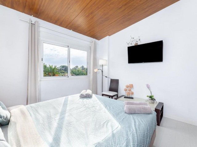 4 Schlafzimmer Reihenhaus in Nueva Andalucía