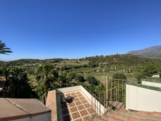 4 Slaapkamer Villa in New Golden Mile