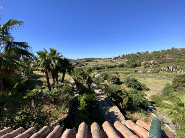 4 Slaapkamer Villa in New Golden Mile